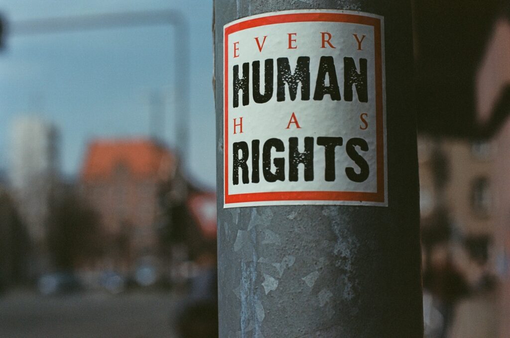 A politização dos direitos humanos